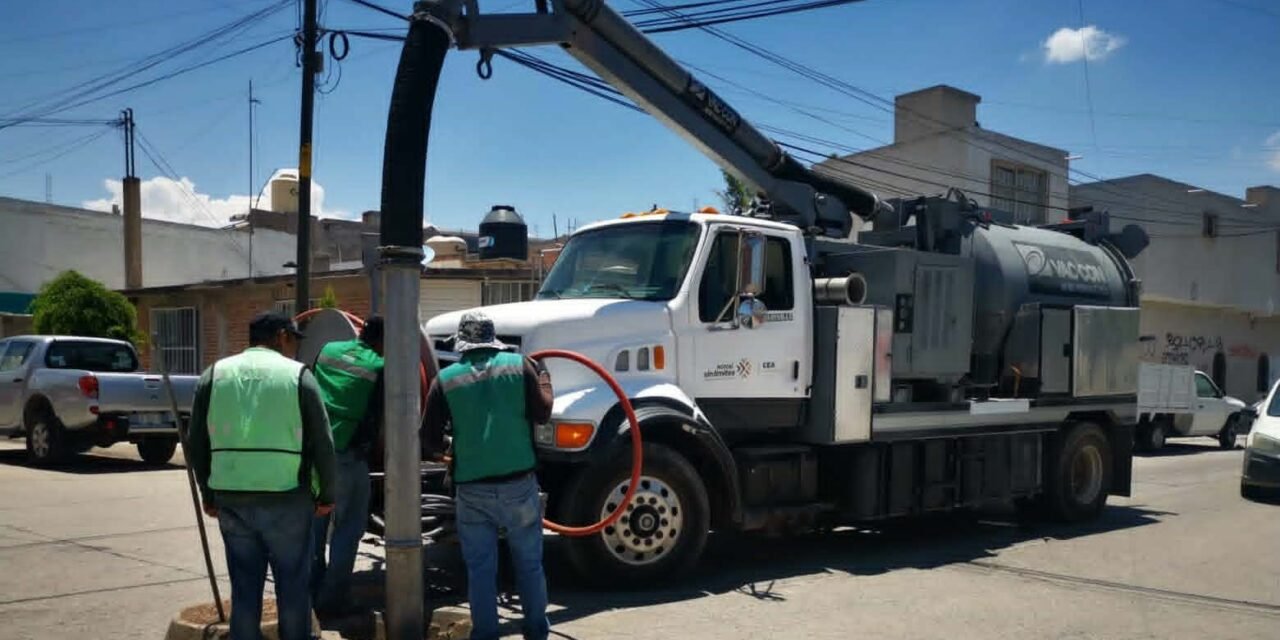 GOBIERNO ESTATAL REFUERZA LIMPIEZA DE DRENAJES ANTE TEMPORADA DE LLUVIAS