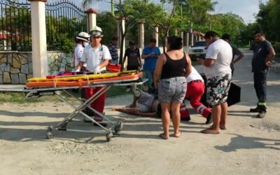SUFRE FRACTURA MOTOCICLISTA AL COLISIONAR CON CAMIONETA EN EJIDO MONTESILLOS
