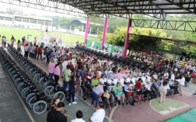 GOBIERNO ESTATAL ENTREGA APOYOS A PERSONAS CON DISCAPACIDAD