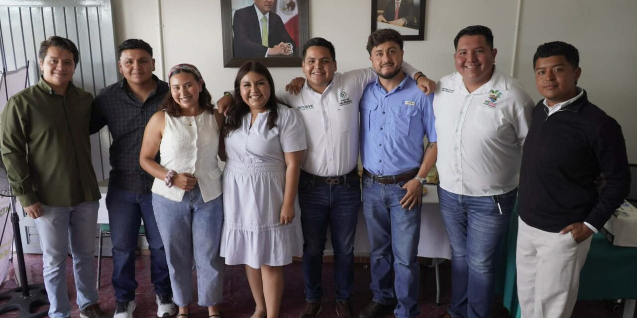 GOBIERNO ESTATAL ACERCA MÁS OPORTUNIDADES A LAS JUVENTUDES DE LA REGIÓN MEDIA