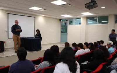 UNIVERSIDAD TECNOLÓGICA METROPOLITANA IMPULSA VINCULACIÓN EDUCATIVA Y FORMACIÓN LABORAL
