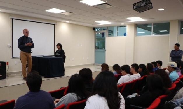 UNIVERSIDAD TECNOLÓGICA METROPOLITANA IMPULSA VINCULACIÓN EDUCATIVA Y FORMACIÓN LABORAL