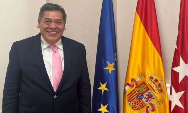 DOCENTE DEL TECNOLÓGICO SUPERIOR REPRESENTA A SAN LUIS A NIVEL INTERNACIONAL