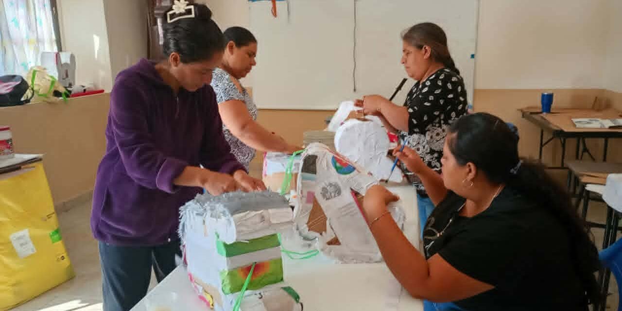 GOBIERNO ESTATAL ACERCA CAPACITACIÓN A TRAVÉS DE UNIDAD MÓVIL
