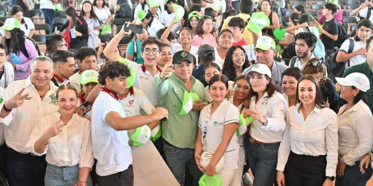 RICARDO GALLARDO ABRE 3 MIL BECAS DE EDUCACIÓN SUPERIOR