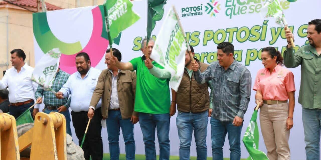 EL GOBERNADOR DEL ESTADO RICARDO GALLARDO ARRANCA CONSTRUCCIÓN DE CARRETERA SALINAS-SANTO DOMINGO