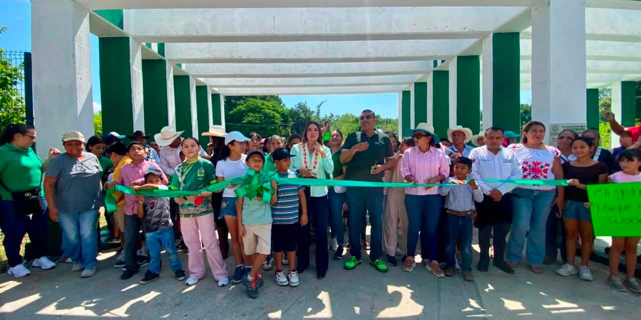 SE REHABILITÓ Y ENTREGÓ LA UNIDAD DEPORTIVA DEL MUNICIPIO DE AQUISMÓN