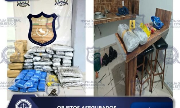 FISCALÍA POTOSINA ASEGURA PAQUETES CON PRESUNTA DROGA EN CATEO EN CIUDAD VALLES