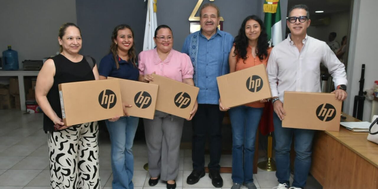 SECRETARÍA DE ECONOMÍA ENTREGA EQUIPO DIGITAL A MIPYMES DE CIUDAD VALLES