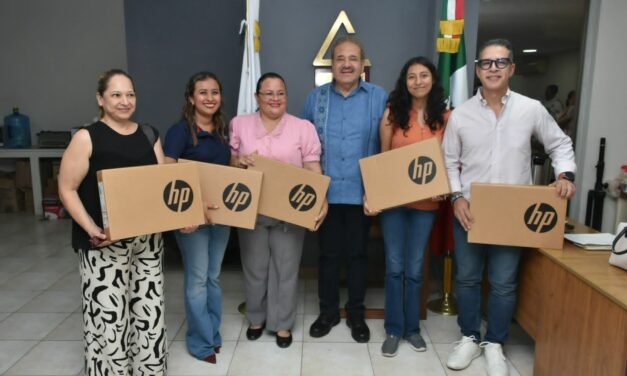SECRETARÍA DE ECONOMÍA ENTREGA EQUIPO DIGITAL A MIPYMES DE CIUDAD VALLES