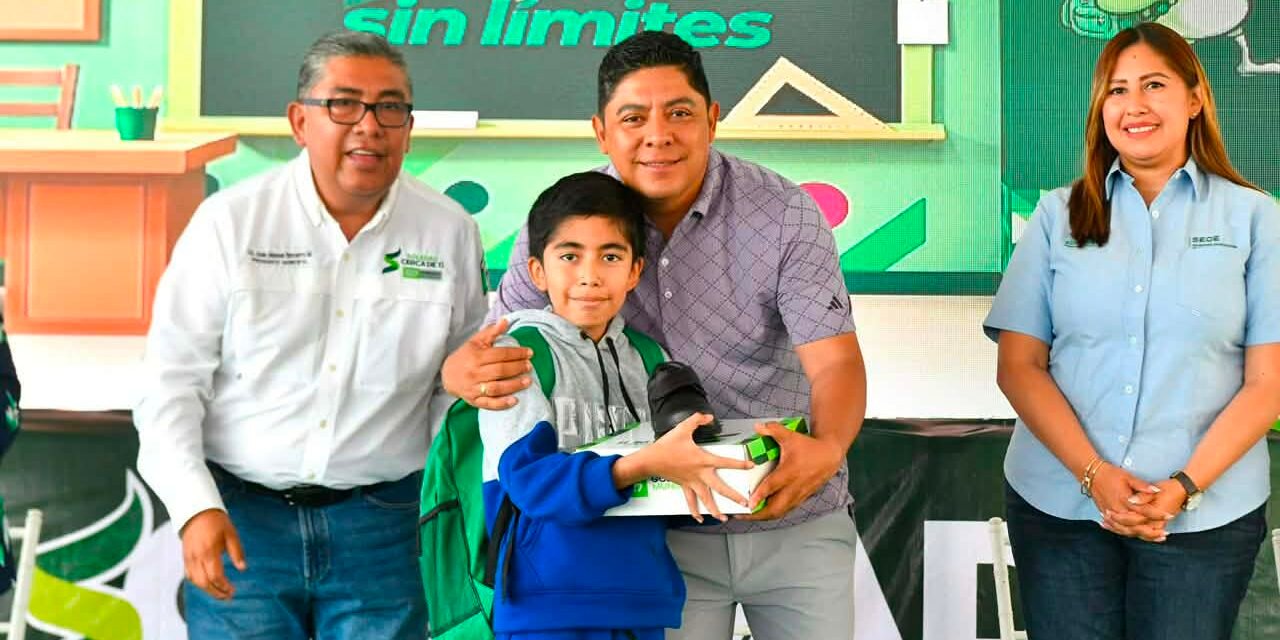 EL GOBERNADOR RICARDO GALLARDO INICIA ENTREGA DE APOYOS ESCOLARES 2026 EN SOLEDAD