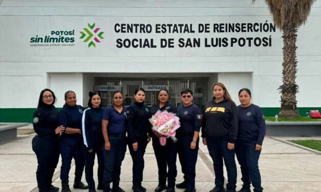 TRAYECTORIA PENITENCIARIA RECIBE HOMENAJE TRAS 28 AÑOS DE SERVICIO