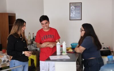 RUTH GONZÁLEZ ATIENDE Y GESTIONA NECESIDADES DE FAMILIAS EN COLONIAS DE LA CAPITAL