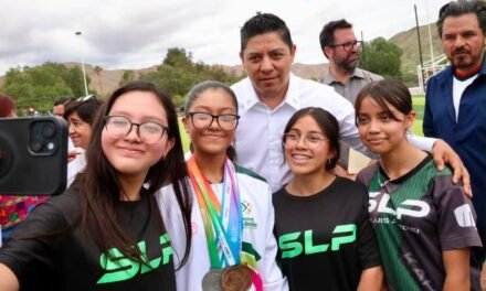 RICARDO GALLARDO SE UBICA EN PRIMER LUGAR NACIONAL DE APROBACIÓN: MITOFSKY