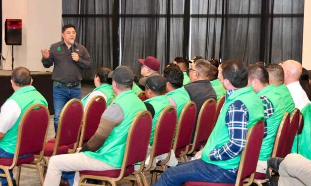 EL GOBERNADOR RICARDO GALLARDO COORDINA MÁS ENTREGAS DE APOYOS SOCIALES PARA LAS FAMILIAS DE TAMASOPO