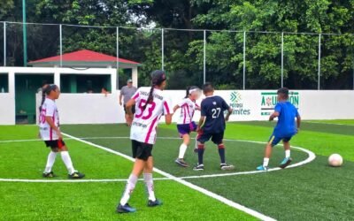 REHABILITACIÓN DE LA UNIDAD DEPORTIVA YA ES DISFRUTADA POR LAS FAMILIAS DE AQUISMÓN