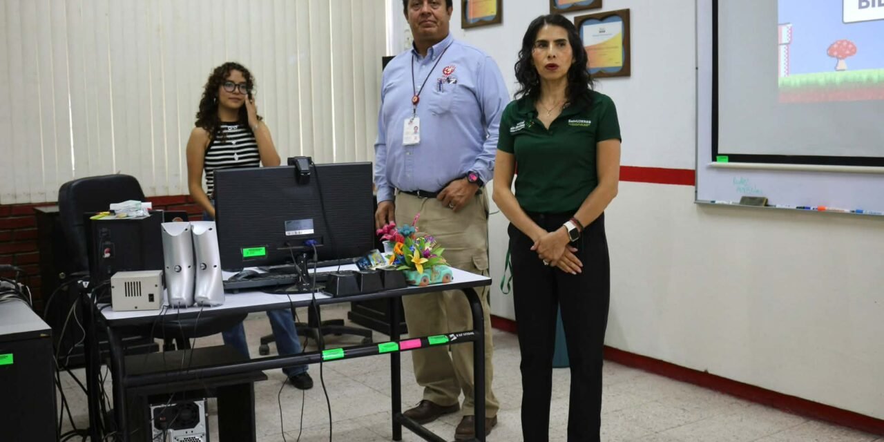 NIÑAS Y ADOLESCENTES APRENDEN PROGRAMACIÓN EN EL CURSO DE VERANO TECNOLOCHICAS