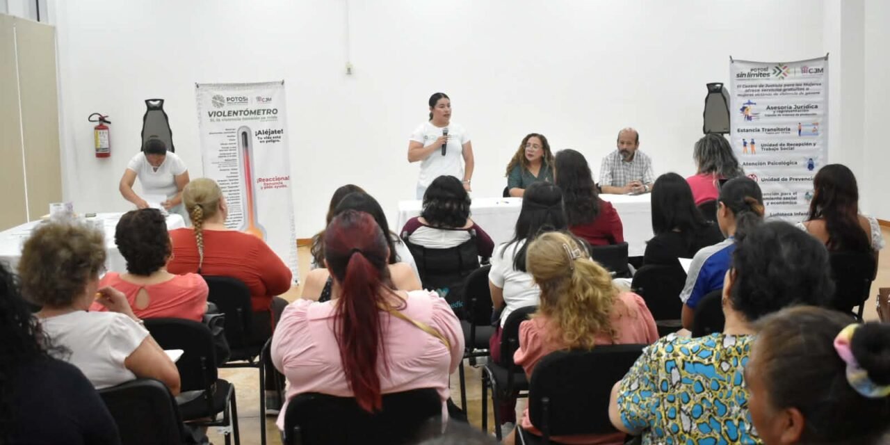 GOBIERNO DEL ESTADO ENTREGA 75 TARJETAS ROSA A MUJERES POTOSINAS