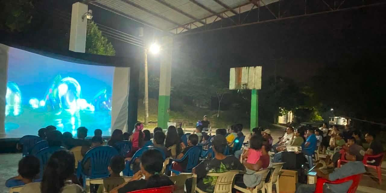 CINE INPOJUVE LLEGA A COMUNIDADES DE LA HUASTECA