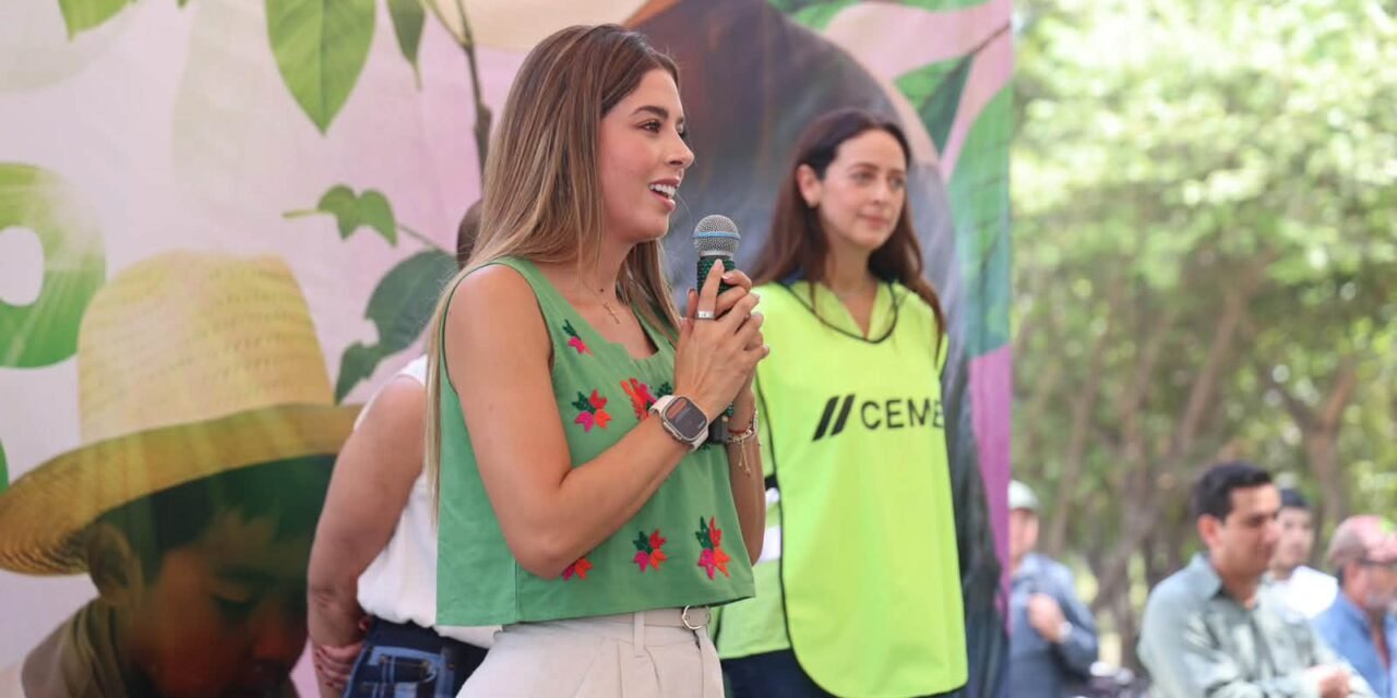 RUTH GONZÁLEZ CONCRETA DONACIÓN DE 3 MIL ÁRBOLES PARA CIUDAD VALLES Y TAMUÍN