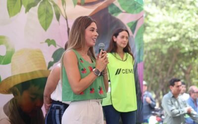 RUTH GONZÁLEZ CONCRETA DONACIÓN DE 3 MIL ÁRBOLES PARA CIUDAD VALLES Y TAMUÍN