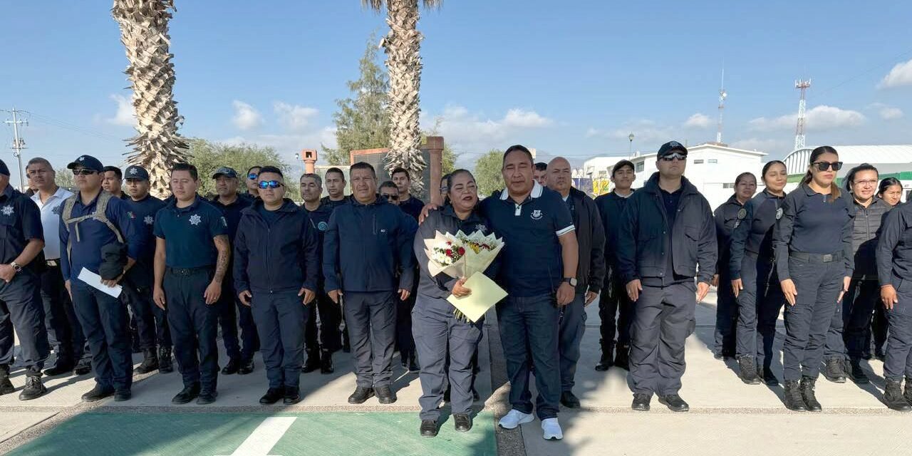 SSPC RECONOCE 28 AÑOS DE SERVICIO DE OFICIAL PENITENCIARIA