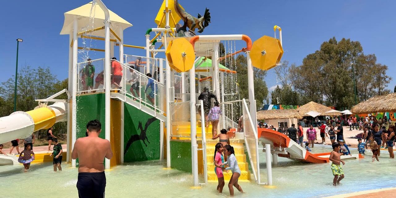 DINOASIS AQUA PARK RECIBE A MILES DE FAMILIAS DURANTE LAS VACACIONES