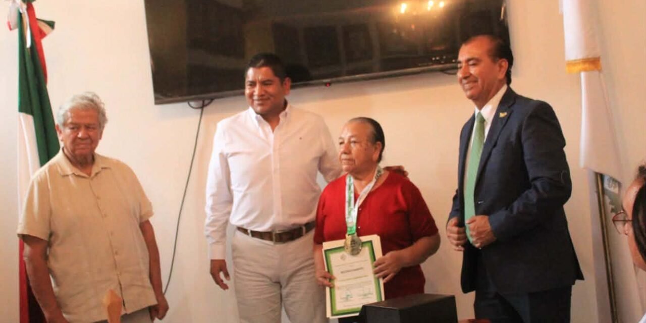 VILLA DE REYES RECONOCE A CINCO GUARDIANES DE LOS SABERES TRADICIONALES