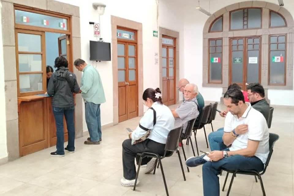 LA DIRECCION DE GOBERNACIÓN ATIENDE MÁS DE 5 MIL TRÁMITES DE LEGALIZACIÓN EN 2026