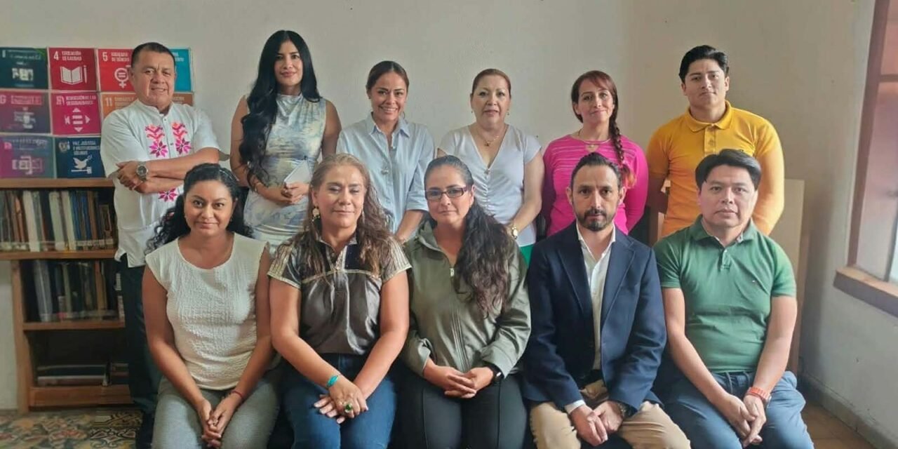 CONTRALORÍA CAPACITA A PERSONAL DE COESPO PARA MEJORAR EL SERVICIO PÚBLICO