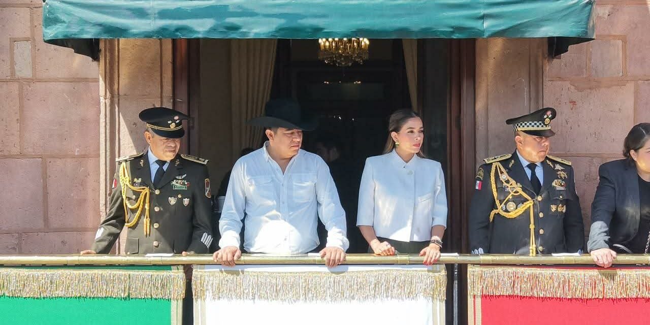 EL GOBERNADOR RICARDO GALLARDO ENCABEZA DESFILE CÍVICO-MILITAR Y ENALTECE EL ORGULLO DE SER MEXICANOS
