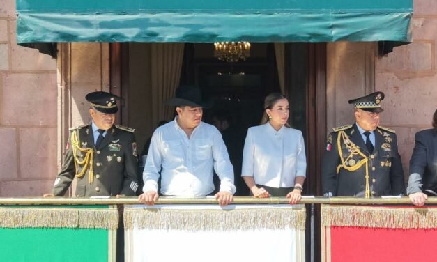 EL GOBERNADOR RICARDO GALLARDO ENCABEZA DESFILE CÍVICO-MILITAR Y ENALTECE EL ORGULLO DE SER MEXICANOS