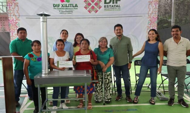 DIF ESTATAL MEJORA ESPACIOS DE ALIMENTACIÓN ESCOLAR EN XILITLA