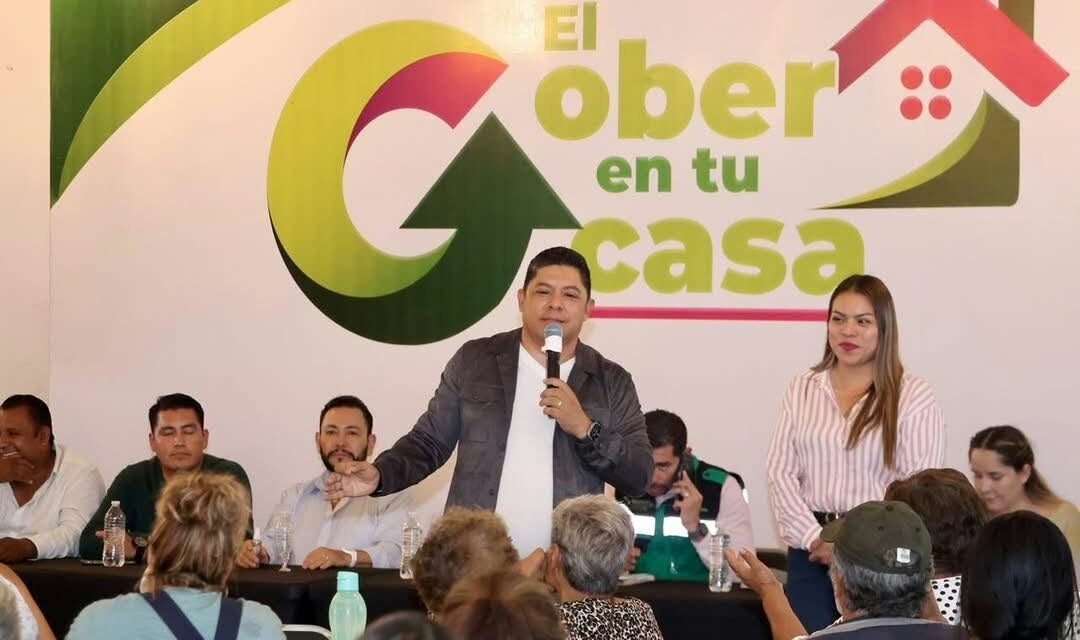 RICARDO GALLARDO LLEVA AL GOBIERNO DIRECTAMENTE A LOS HOGARES POTOSINOS