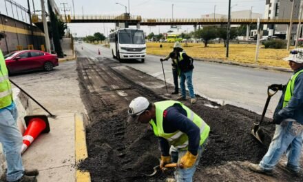 SEDUVOP MANTIENE EN MARCHA NIVELACIÓN EN LATERAL DE LA CARRETERA 57