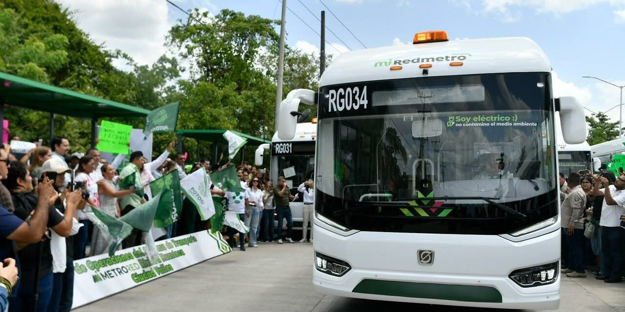 EL GOBERNADOR RICARDO GALLARDO PONE EN MARCHA REDMETRO RIVIERA HUASTECA: MÁS DE 100 KM DE TRANSPORTE GRATUITO