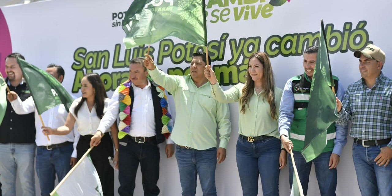 CON EL GOBERNADOR RICARDO GALLARDO SIGUE EL CAMBIO EN EL MUNICIPIO DE MOCTEZUMA