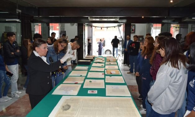 ARCHIVO HISTÓRICO EXHIBE DOCUMENTOS ORIGINALES DE 200 AÑOS DE HISTORIA POTOSINA