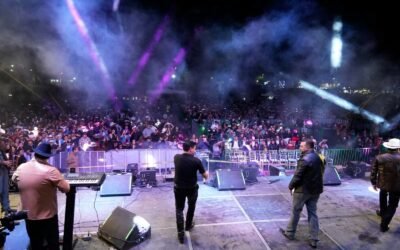 ALACRANES MUSICAL HACE VIBRAR LA FEREPO 2026 CON UNA NOCHE DE PASITO DURANGUENSE