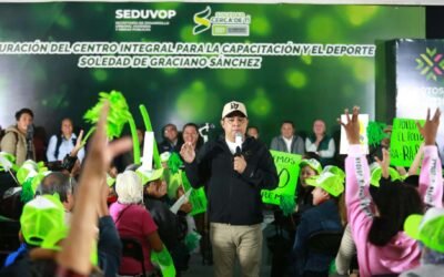 EL GOBERNADOR RICARDO GALLARDO INAUGURA MODERNO CENTRO DEPORTIVO Y DE CAPACITACIÓN EN SOLEDAD