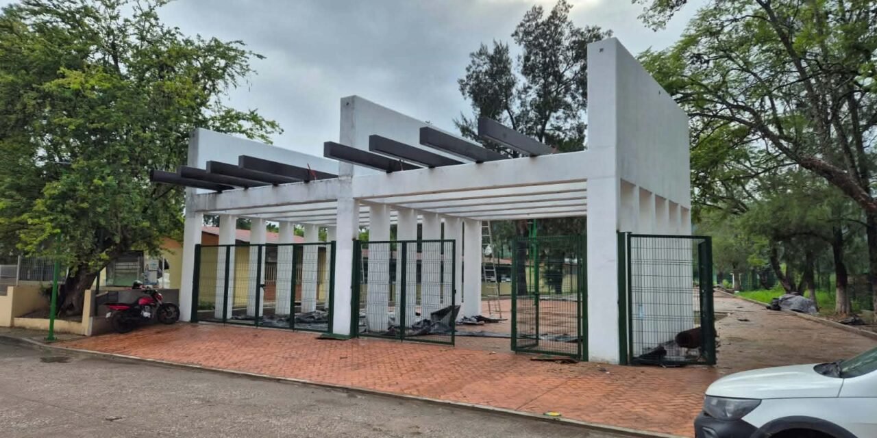 GOBIERNO DEL ESTADO ENTREGA NUEVAS CALLES Y AMPLÍA OBRAS EN MUNICIPIOS POTOSINOS