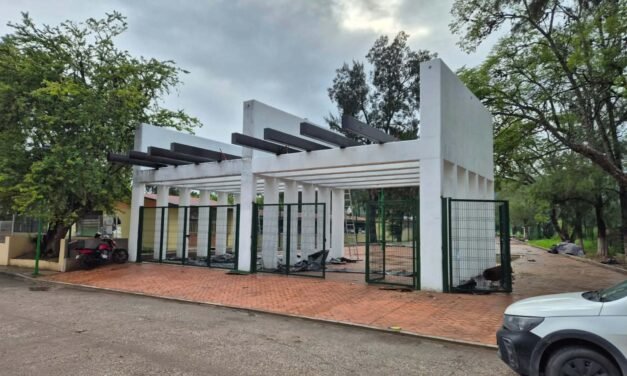 GOBIERNO DEL ESTADO ENTREGA NUEVAS CALLES Y AMPLÍA OBRAS EN MUNICIPIOS POTOSINOS