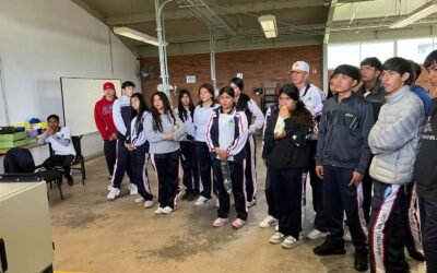 UNIVERSIDAD INTERCULTURAL ACERCA LA ROBÓTICA INDUSTRIAL A ESTUDIANTES