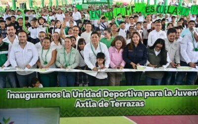 EL GOBERNADOR RICARDO GALLARDO ENTREGA MODERNA UNIDAD DEPORTIVA A FAMILIAS DE AXTLA DE TERRAZAS