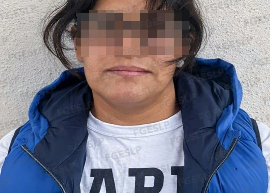 FISCALÍA POTOSINA CUMPLIMENTA ORDEN DE APREHENSIÓN CONTRA MUJER POR VARIOS DELITOS