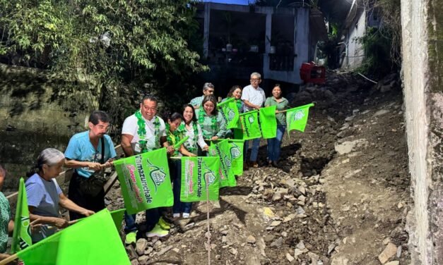 GOBIERNO DE TAMAZUNCHALE ARRANCA REHABILITACIÓN INTEGRAL DE ANDADOR Y ESCALINATA EN EL BARRIO SAN JOSÉ